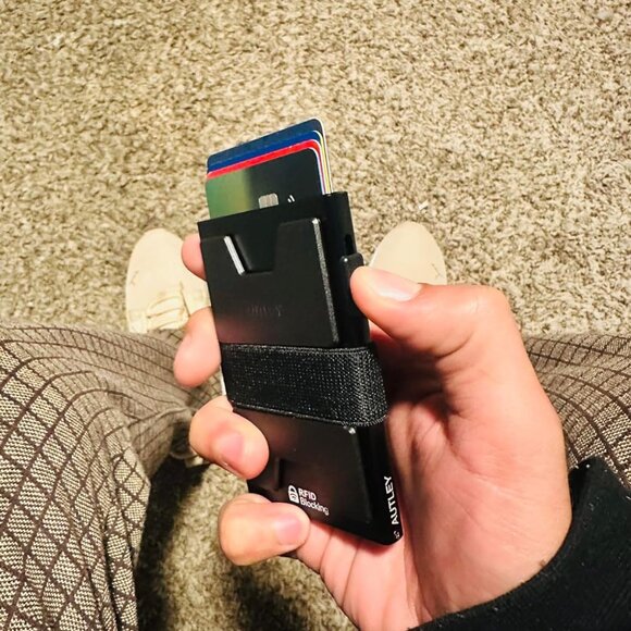 Wallet for Men | RFID Blocking, Cash Band, 12+ Cards Storage (Black) - Picture 3 of 11